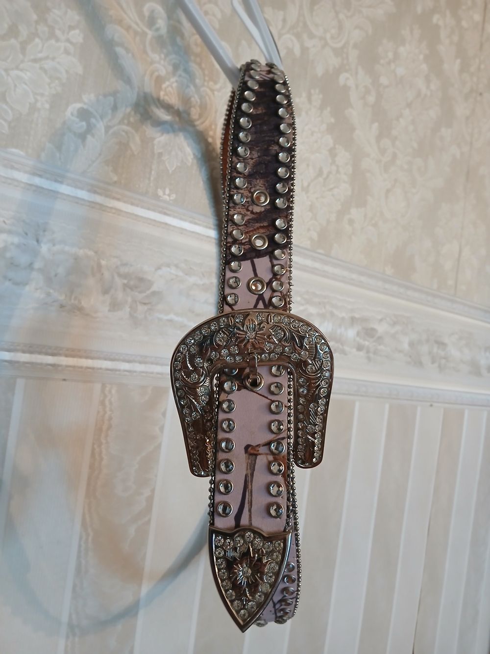 Blazin Roxx Pink Studded Western Floral Buckle Belt